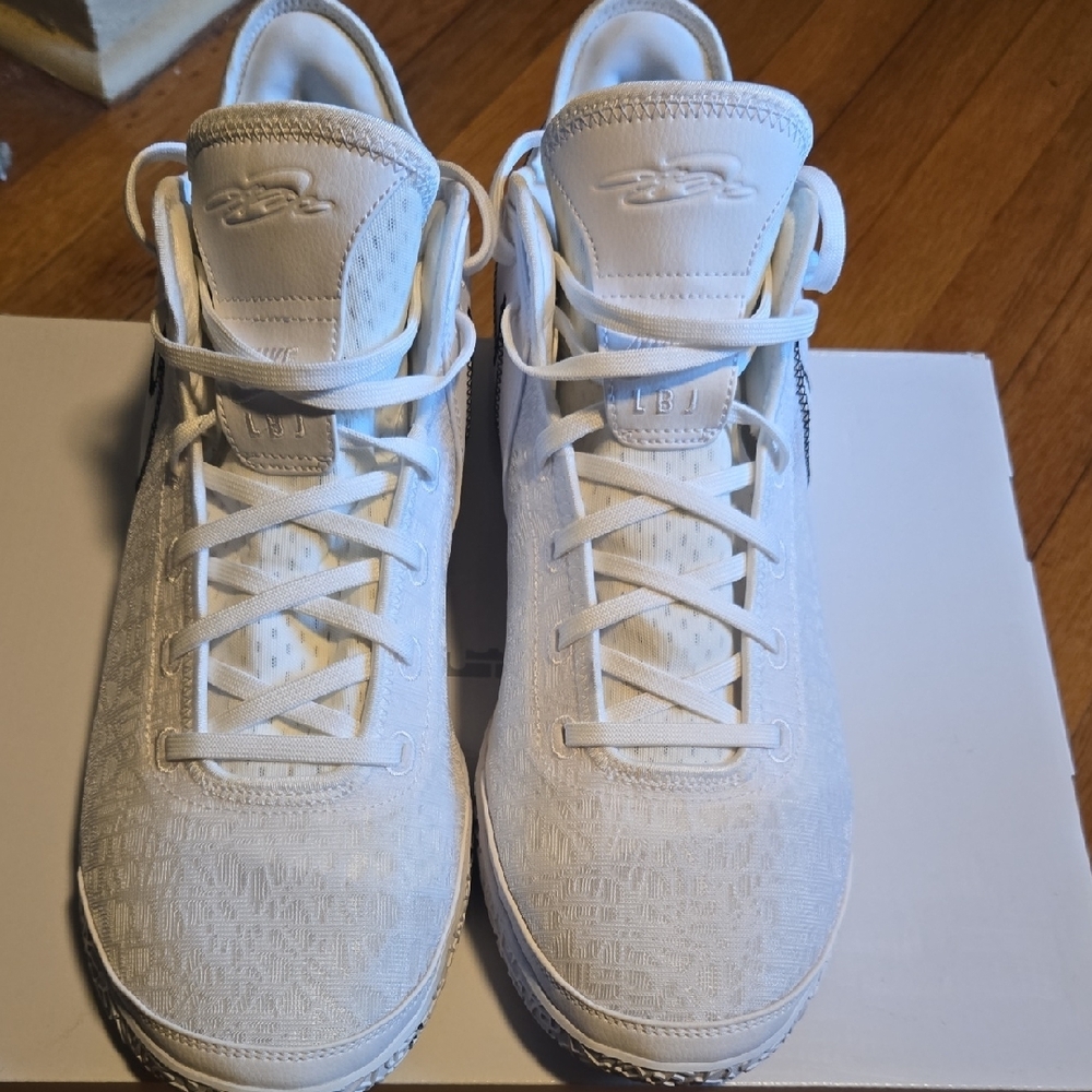 Zoom Lebron Nxxt Gen Sneakers - Picture 3 of 7